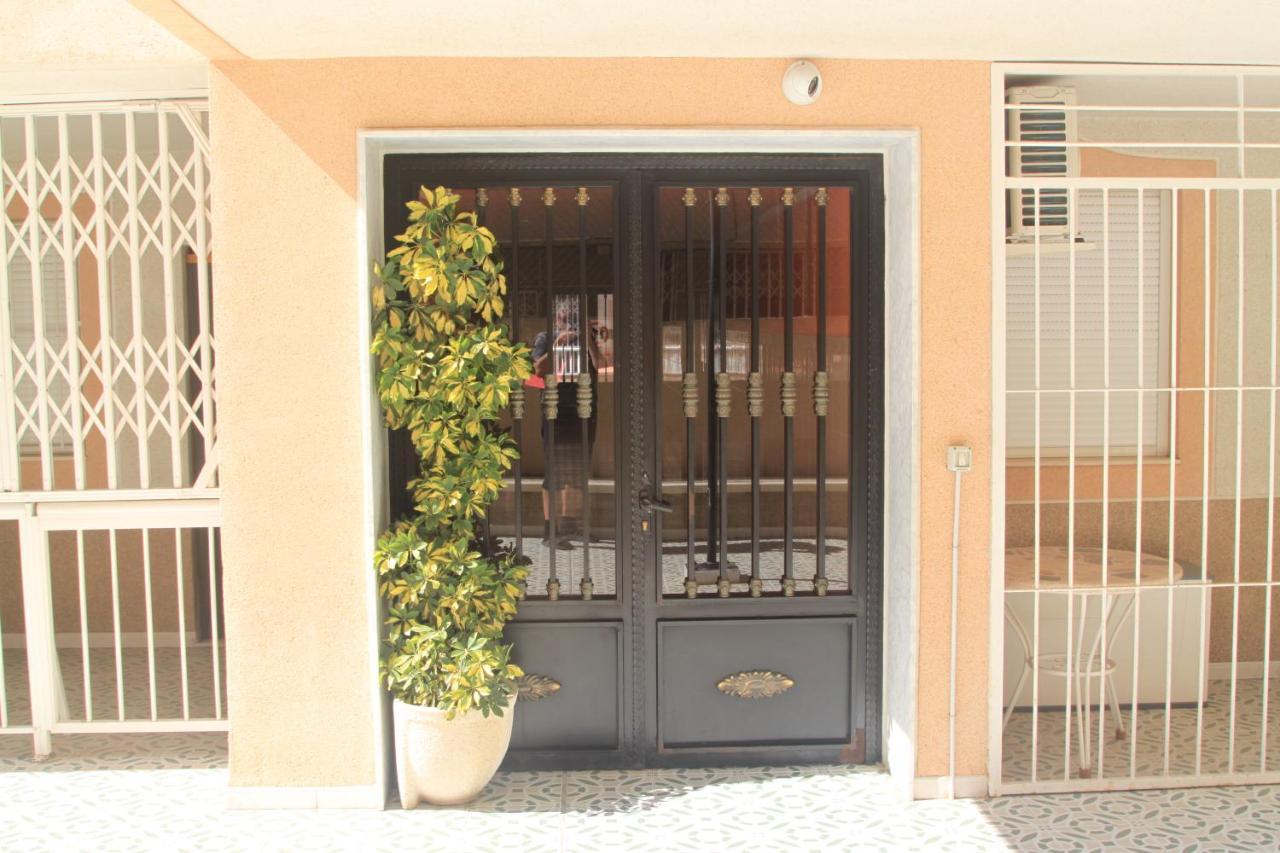 Apartamento Urbano Arregui Lägenhet Torrevieja Exteriör bild