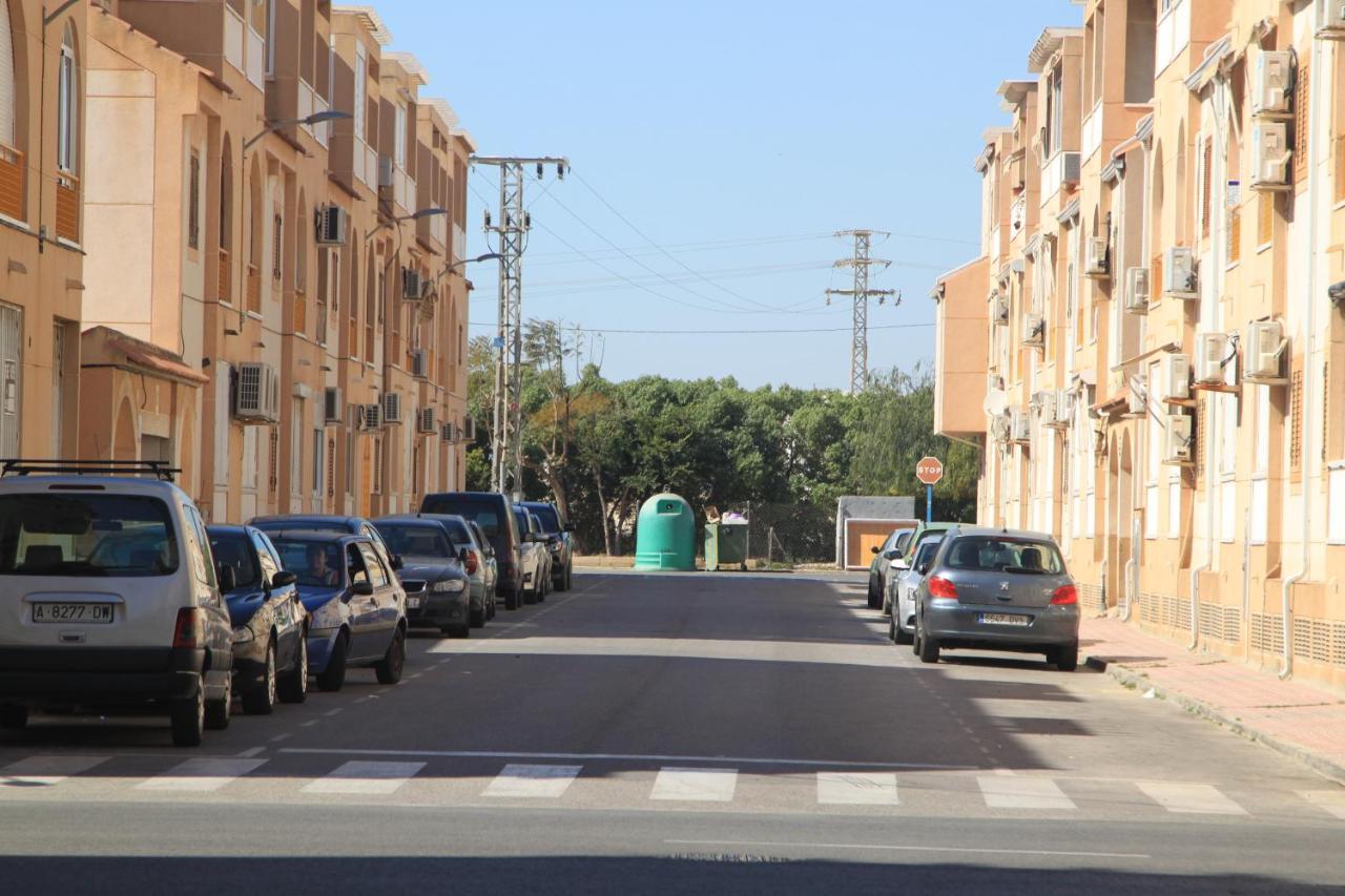 Apartamento Urbano Arregui Lägenhet Torrevieja Exteriör bild