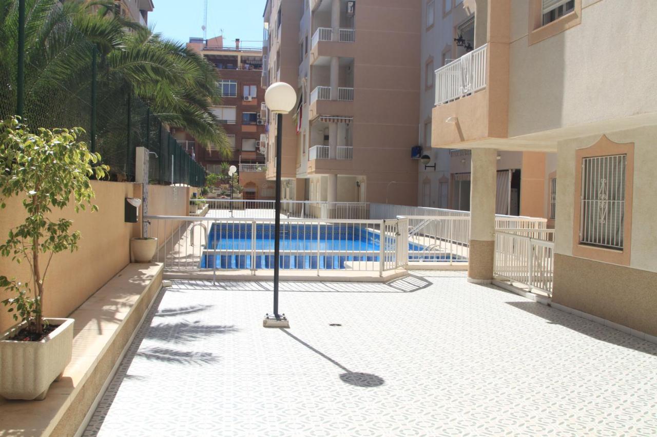 Apartamento Urbano Arregui Lägenhet Torrevieja Exteriör bild